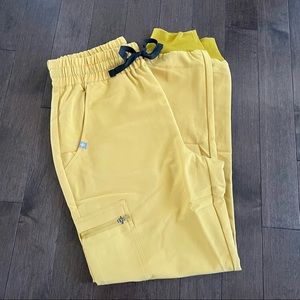 Zamora high waisted scrub pants, light gold